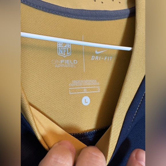 Nike St. Louis Rams men’s large dry‎ fit performance short sleeve shirt - Picture 4 of 9